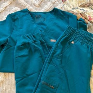 Blue Figs Scrubs Set!